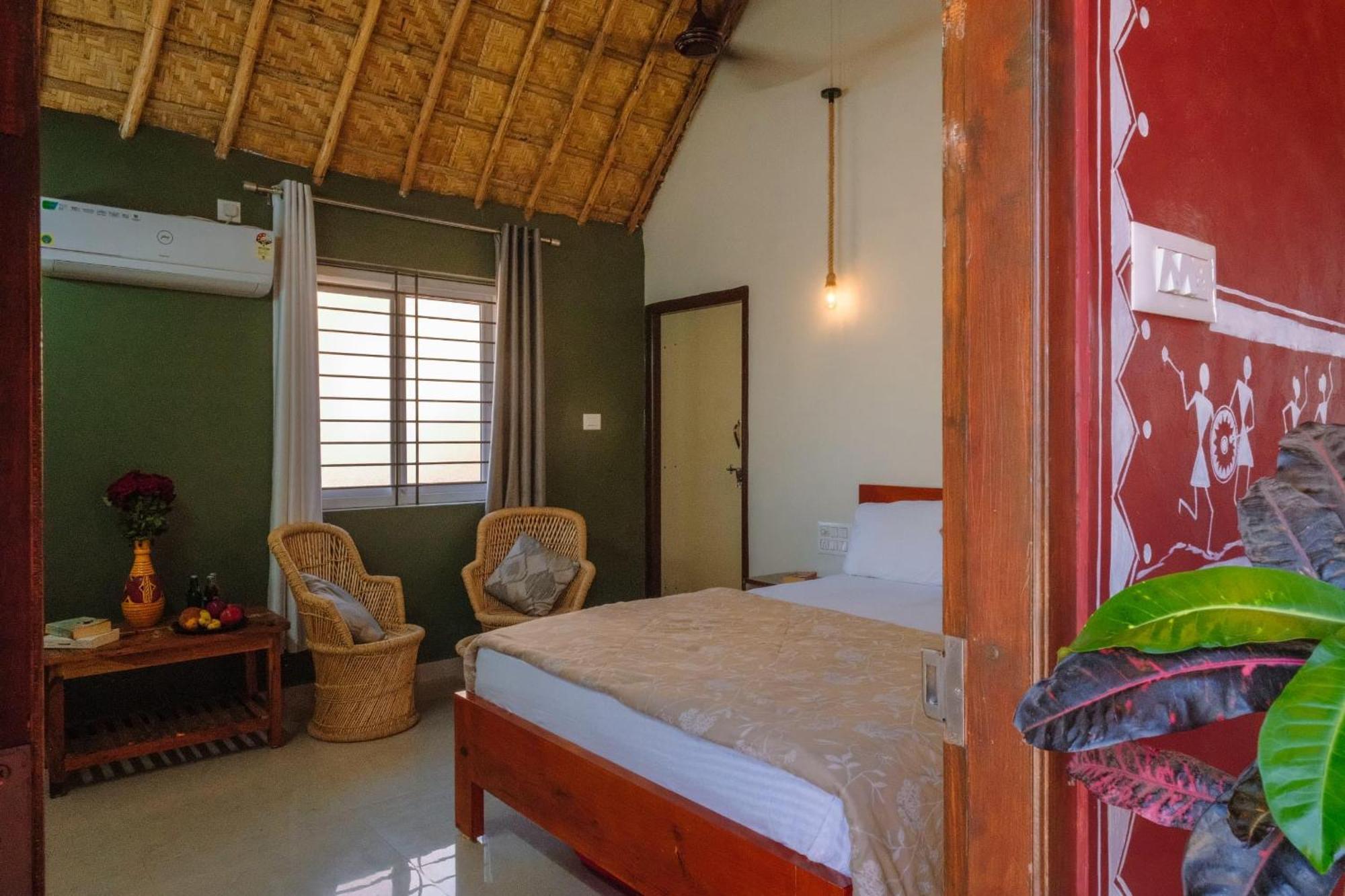 The Hideout Cottage And Restaurant Hampi Eksteriør bilde