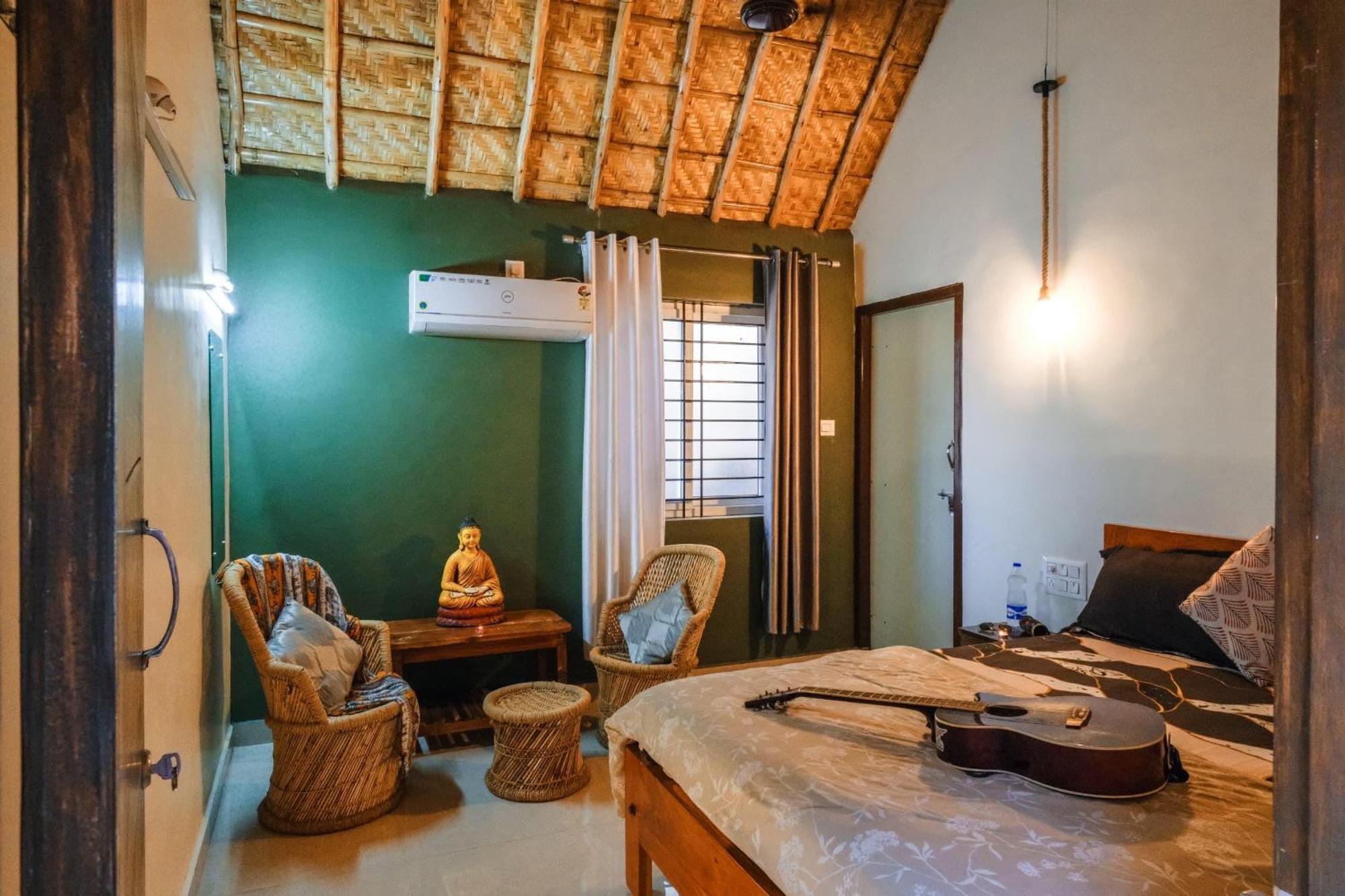 The Hideout Cottage And Restaurant Hampi Eksteriør bilde