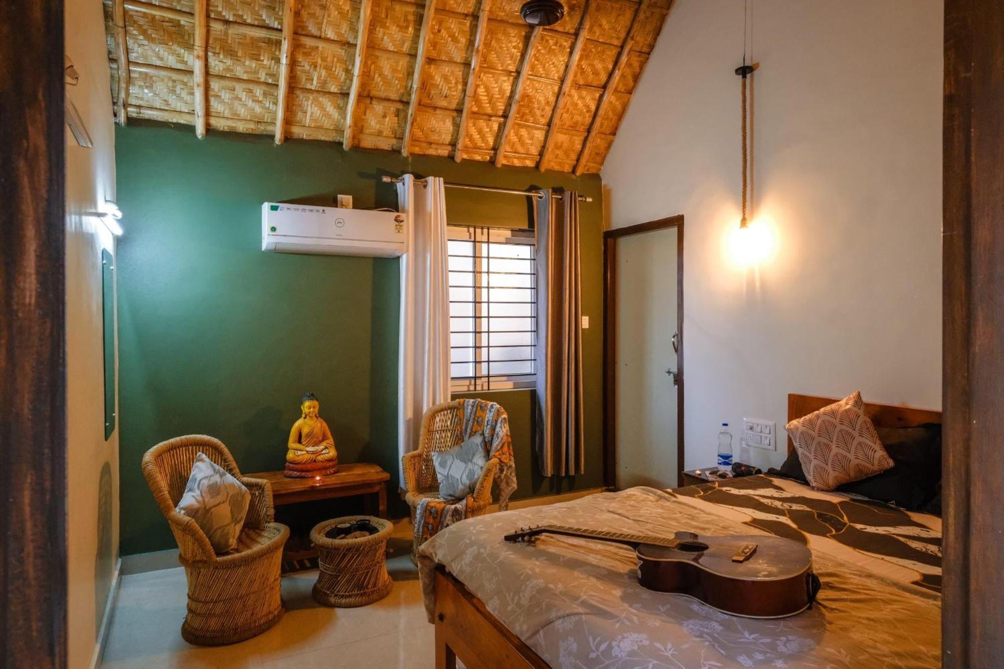 The Hideout Cottage And Restaurant Hampi Eksteriør bilde
